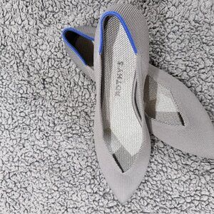 Rothy’s Point in Pebble Grey